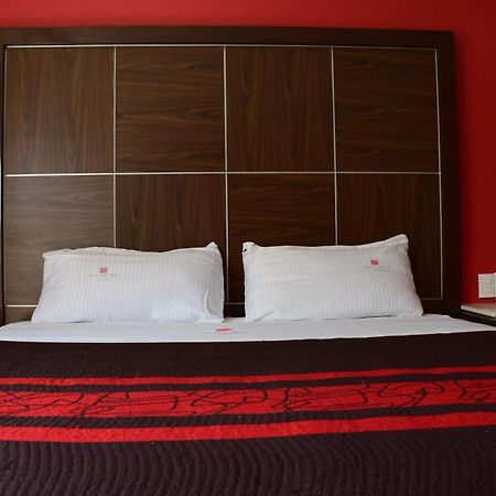 Plutarco Suites Mexico By Eksteriør billede
