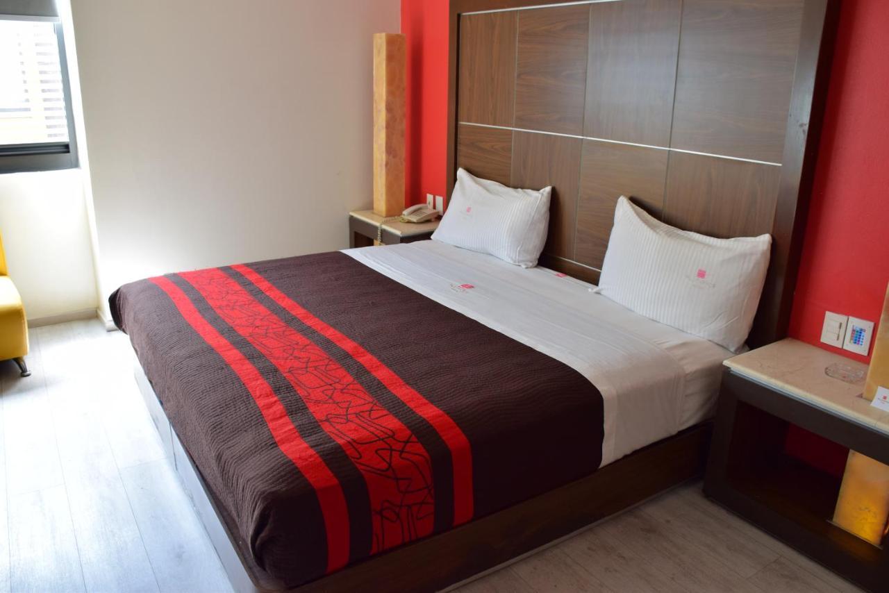 Plutarco Suites Mexico By Eksteriør billede